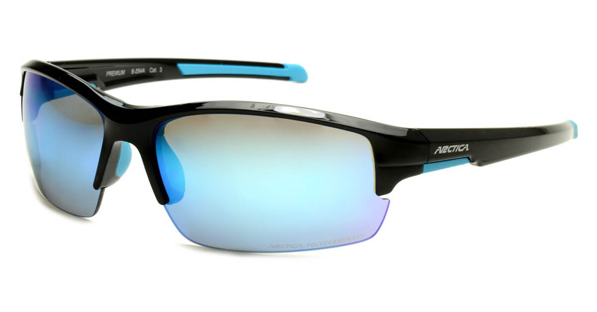 Sportske Arctica S-254A sunčane naočare namenjene motoristima i sportistima.