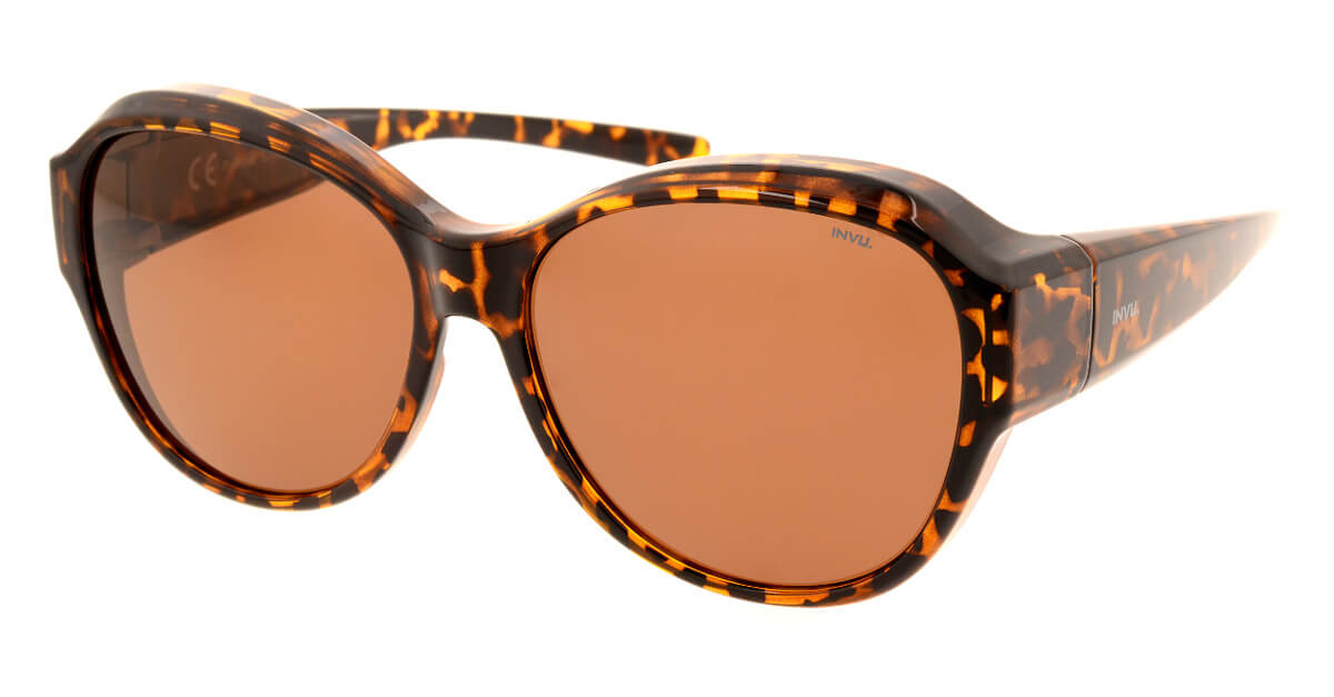 INVU E2100B sunčane naočare savršeno se postavljaju preko vašeg optičkog okvira.