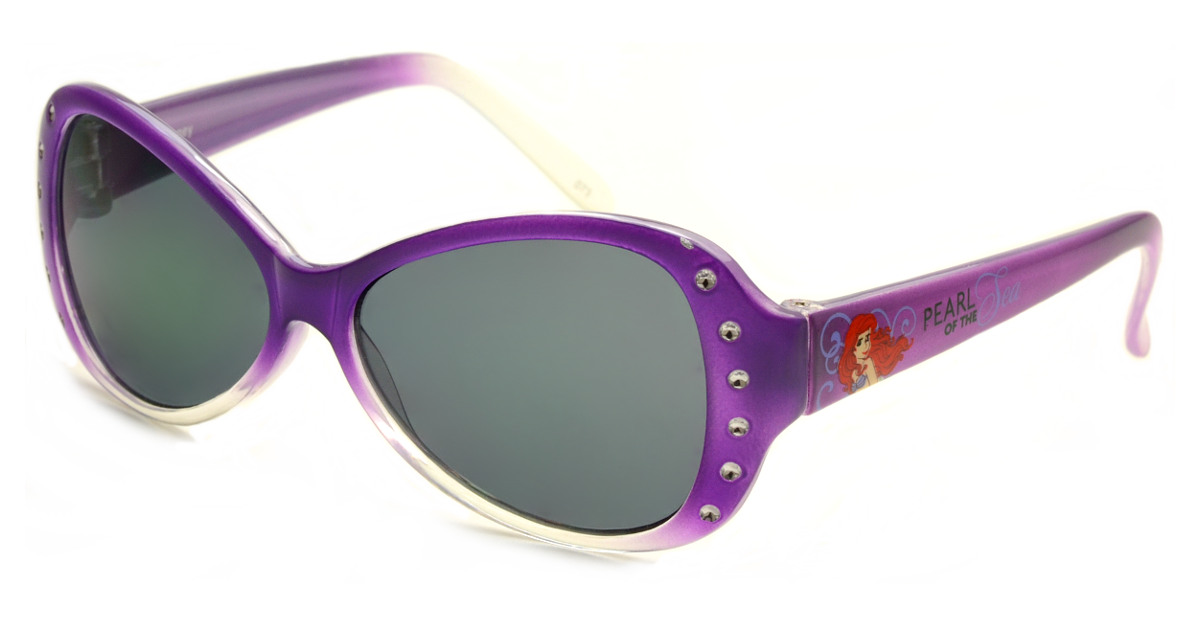 Zaštitite oči vaše dece sa ovim prelepim Disney D6407B naočarima za sunce sa okvirom od plastike na akrilnoj bazi.